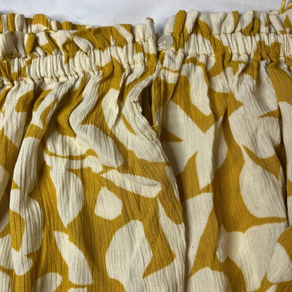 Terra & Sky Yellow and White Ruffled 3/4 Sleeve Blouse - Picture 4 of 6